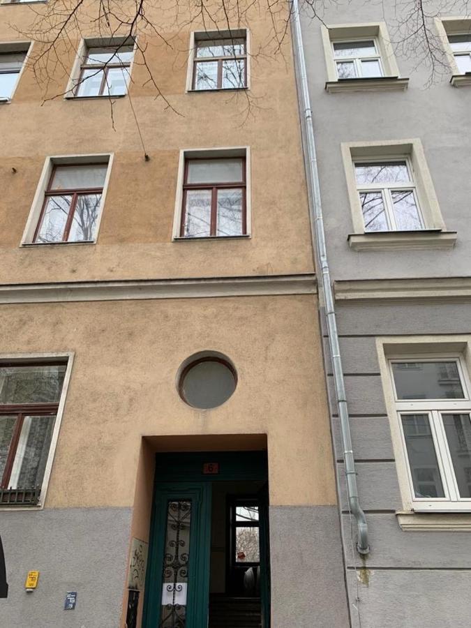 Charming Attic Apartment Near Messe Wien And Center Exteriér fotografie